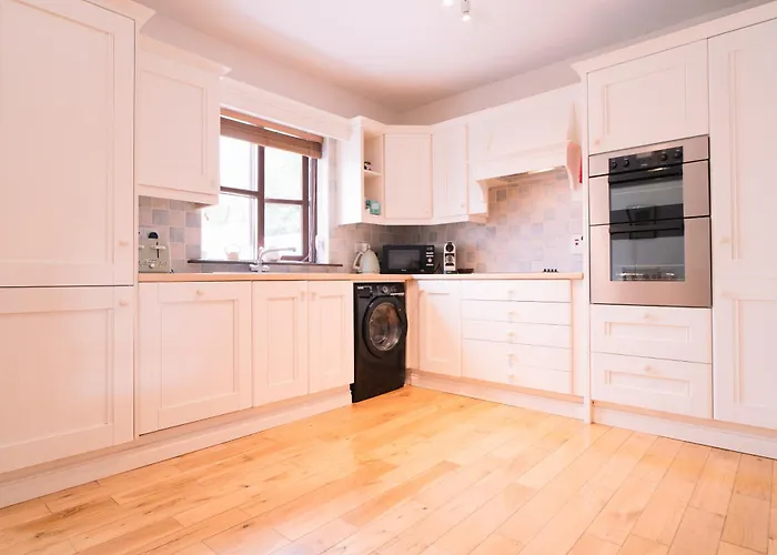 3 Bedroom Townhouse In The Heart Of The Burren * Балливон