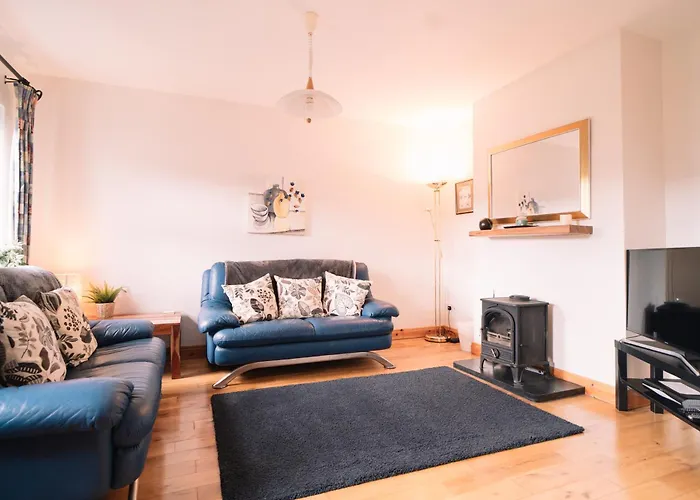 Дом отдыха 3 Bedroom Townhouse In The Heart Of The Burren