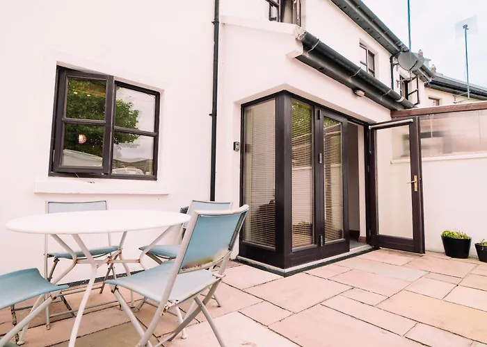 3 Bedroom Townhouse In The Heart Of The Burren Дом отдыха *